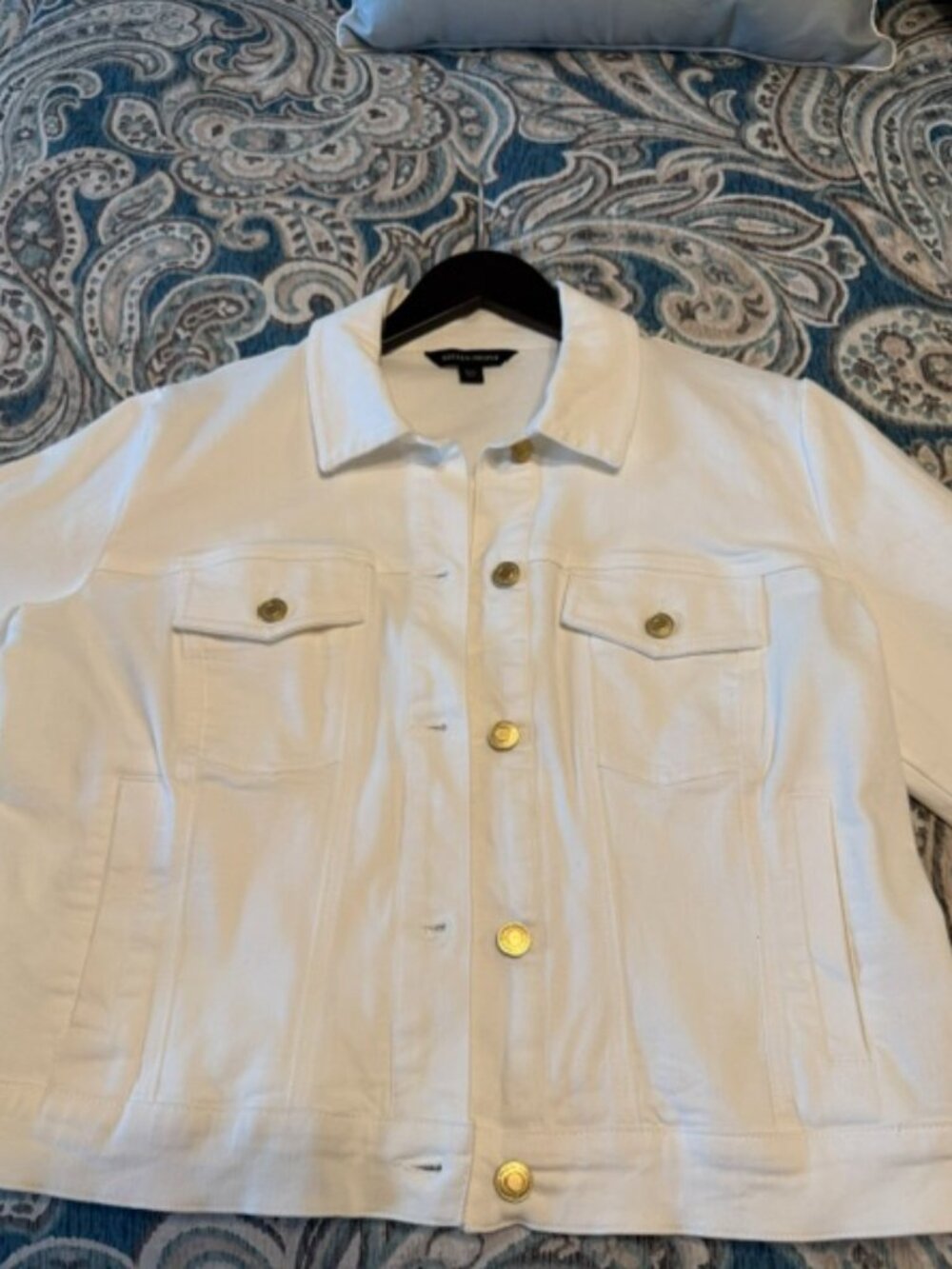 Boston Proper, like new, White Denim W/ gold buttons, Large - Picture 4 of 6